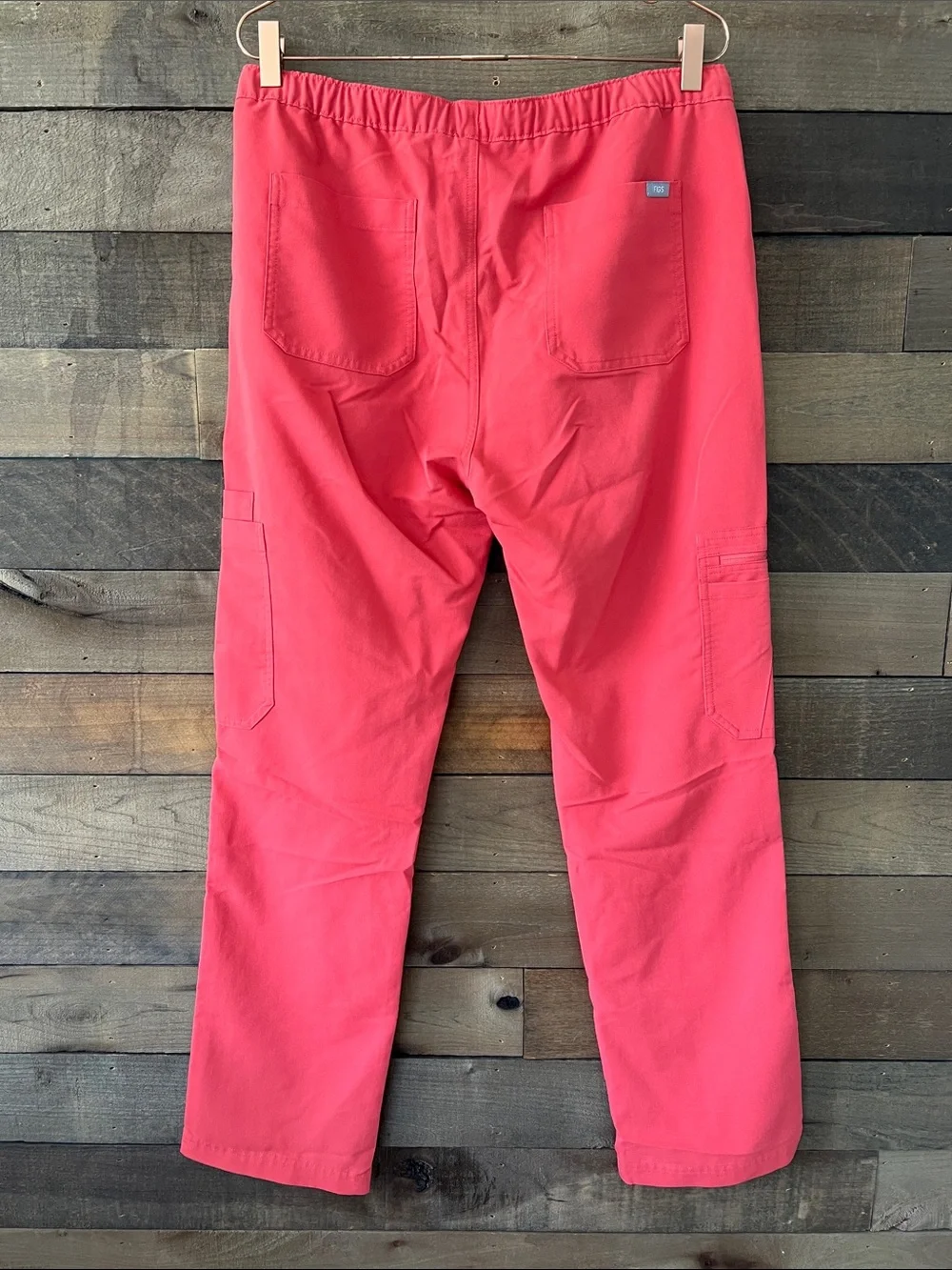 Figs Men's Cairo Cargo Scrub Pants in Clay Size Medium